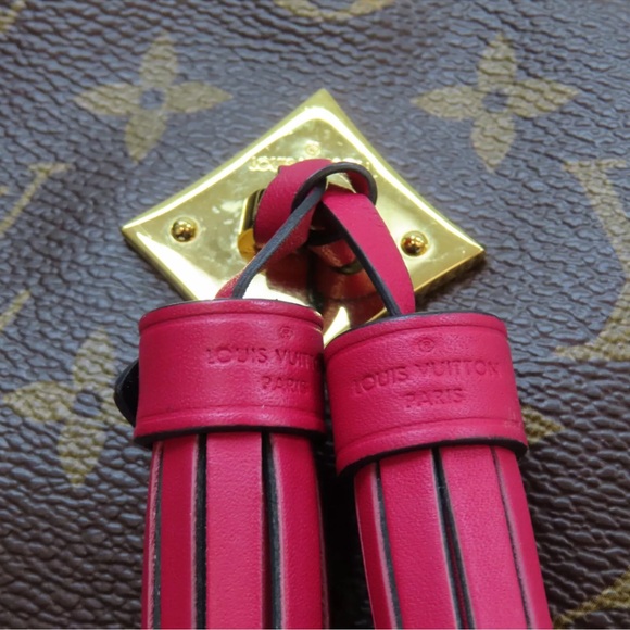 Louis Vuitton Monogram Saintonge Crossbody in Freesia Pink - Picture 5 of 15